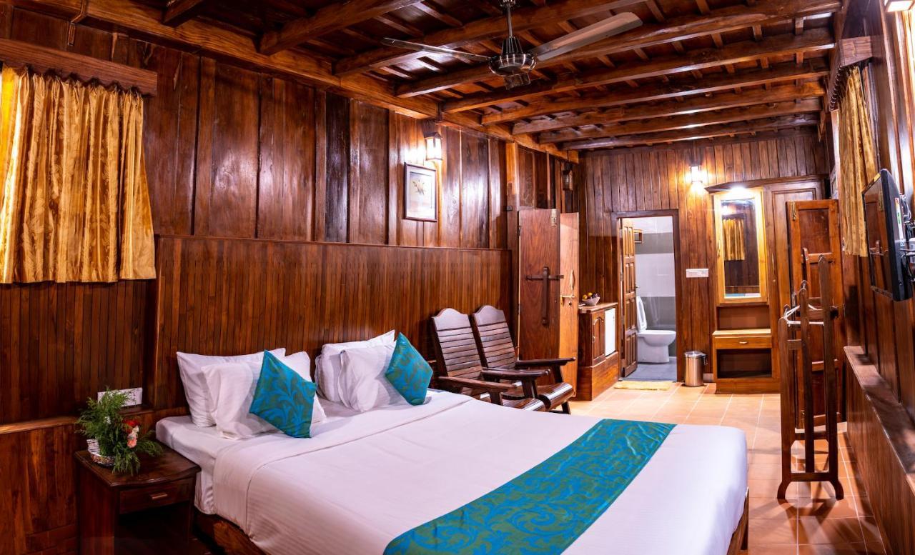 טקאדי Kalpavanam Heritage Resort מראה חיצוני תמונה