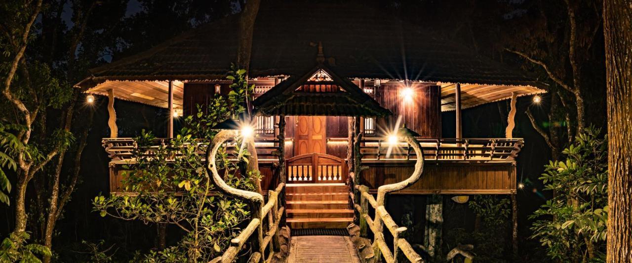 טקאדי Kalpavanam Heritage Resort מראה חיצוני תמונה