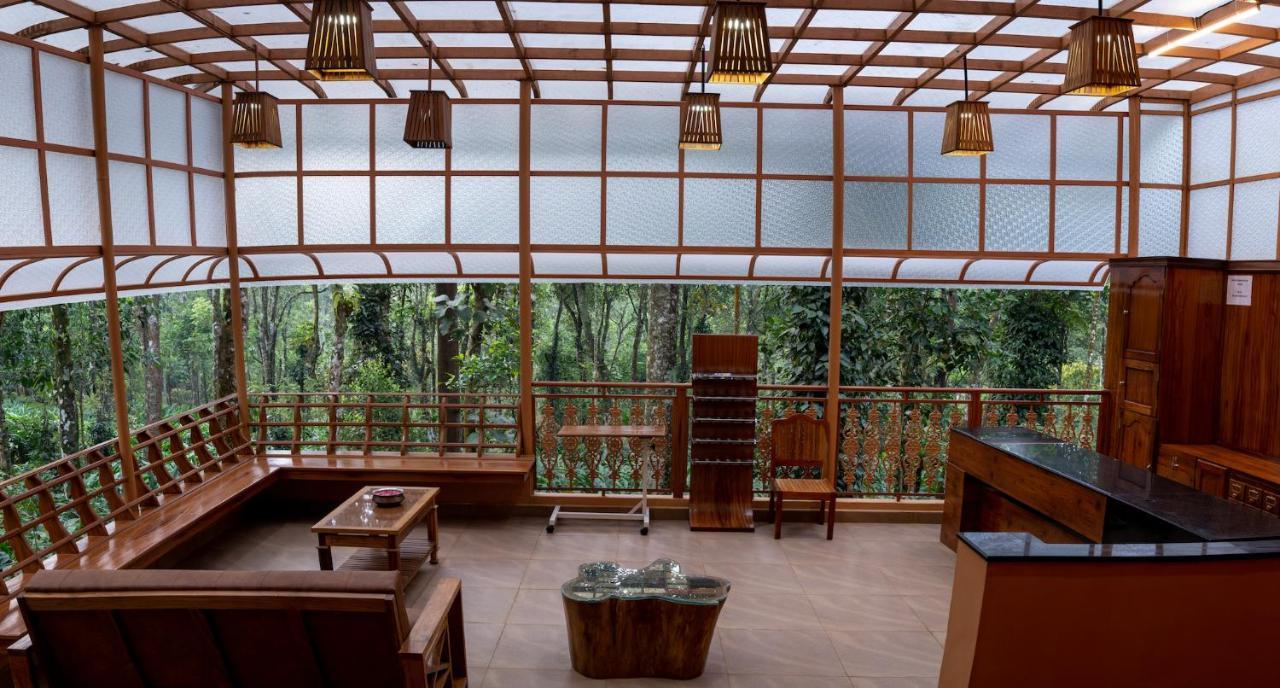 טקאדי Kalpavanam Heritage Resort מראה חיצוני תמונה