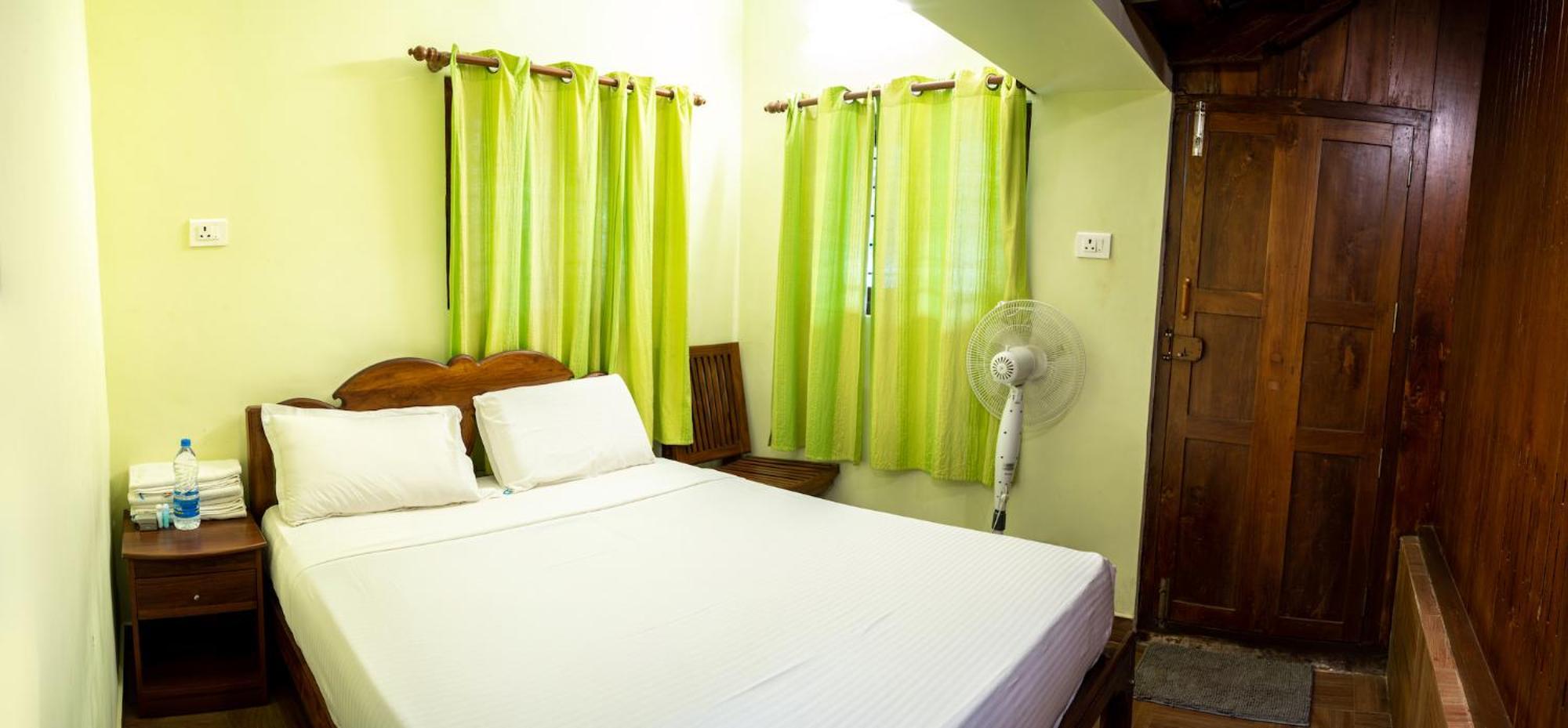 טקאדי Kalpavanam Heritage Resort חדר תמונה
