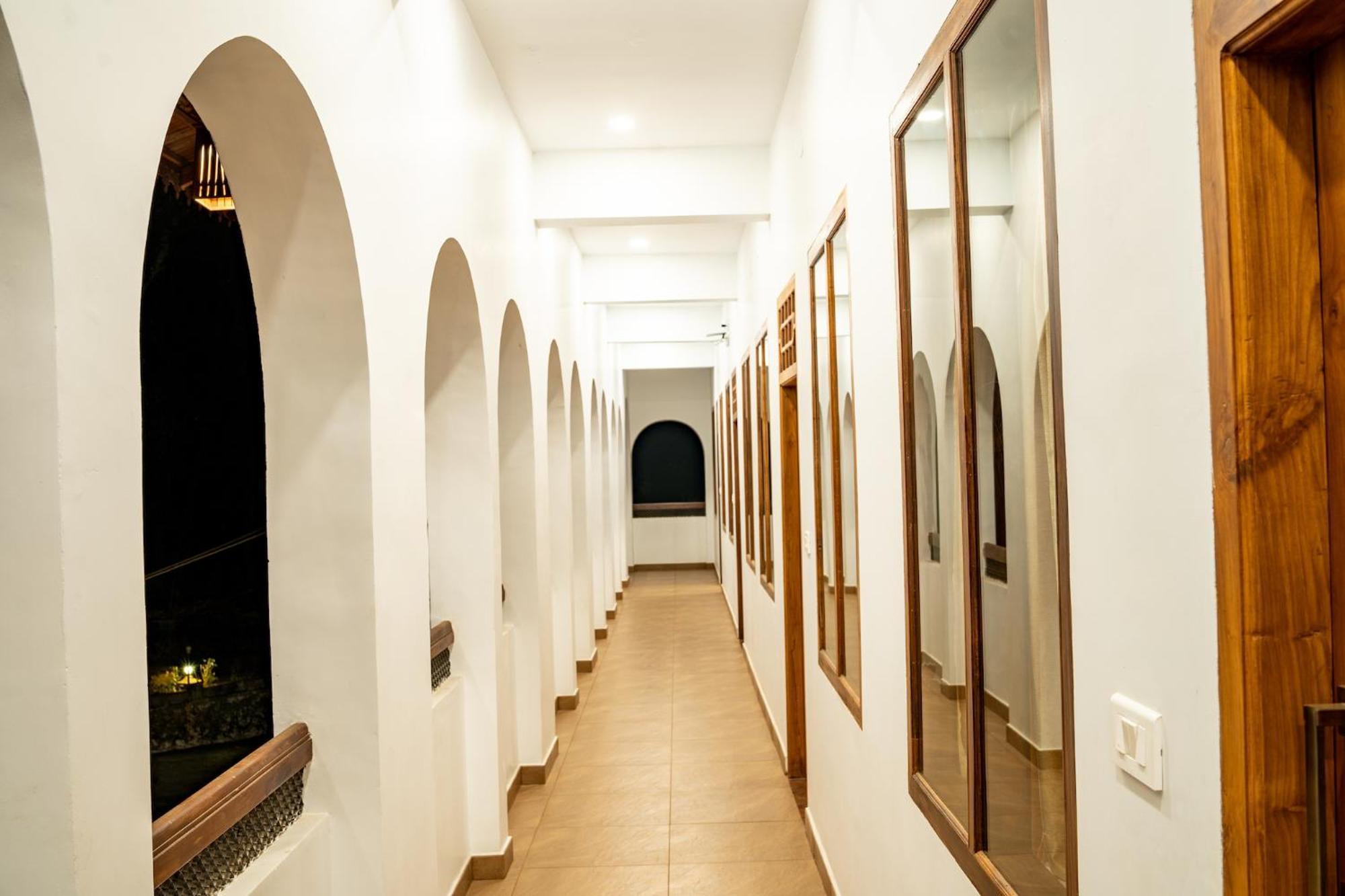 טקאדי Kalpavanam Heritage Resort חדר תמונה